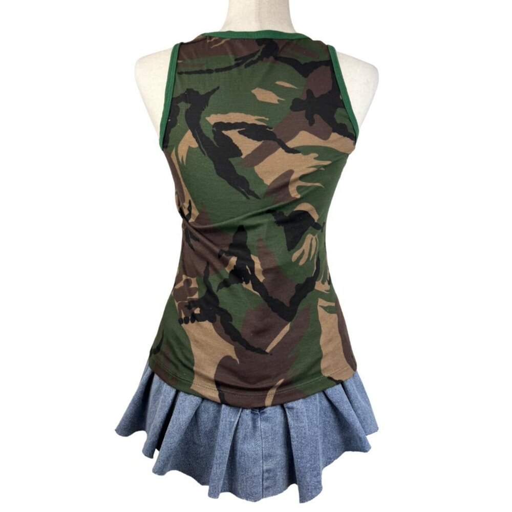 Camo Rhinestone Rabbit Graphic Tank Top Size Large - Picture 4 of 5